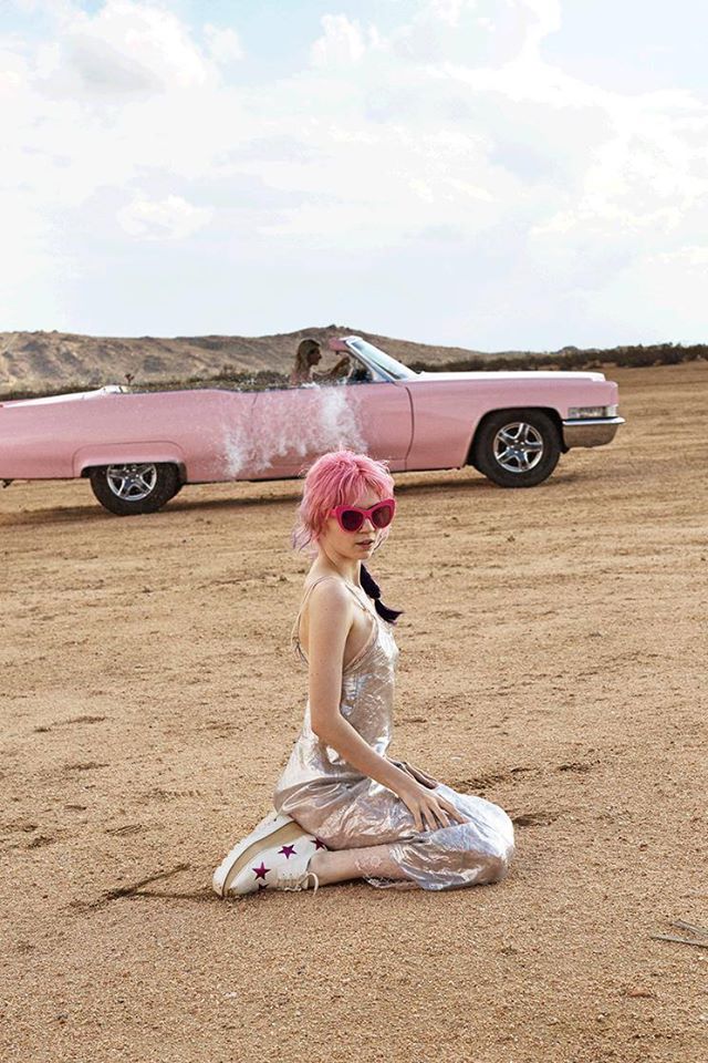photo-by-grimes-cool-pink-hair-look-min