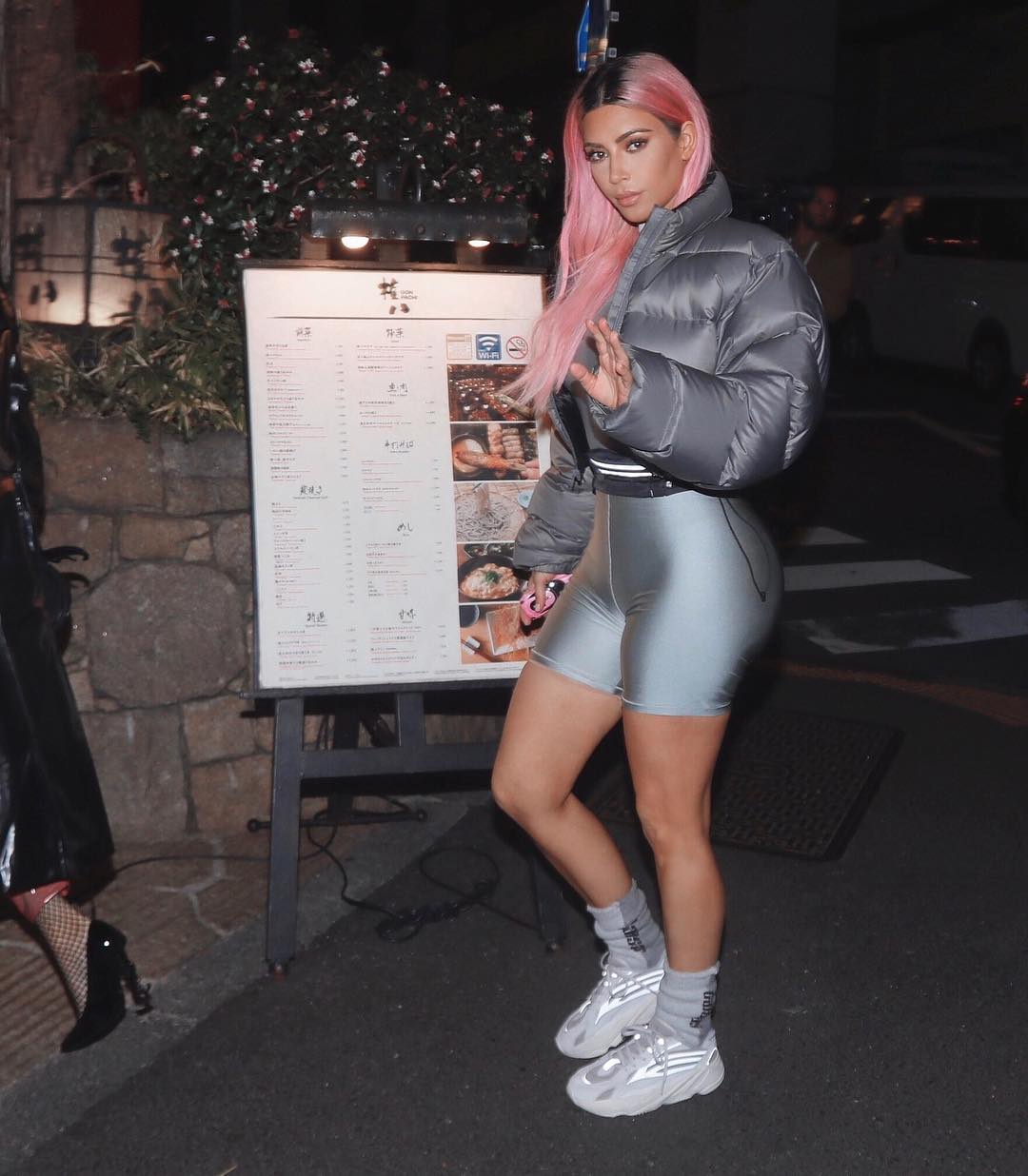 photo-by-kimkardashian-kim-kardashian-pink-hair-inspo-min